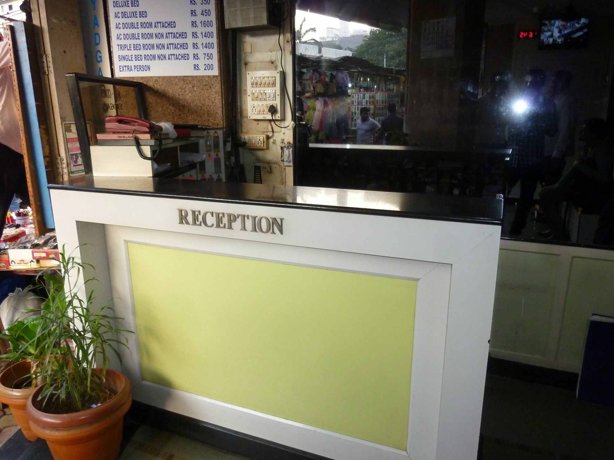 Yadgar Guest House Mumbai Exterior foto
